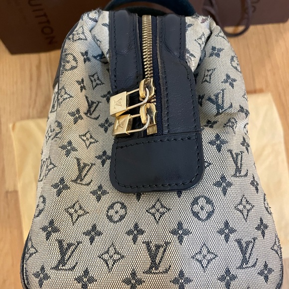 LOUIS VUITTON Monogram Canvas Josephine PM Bag - Picture 3 of 10